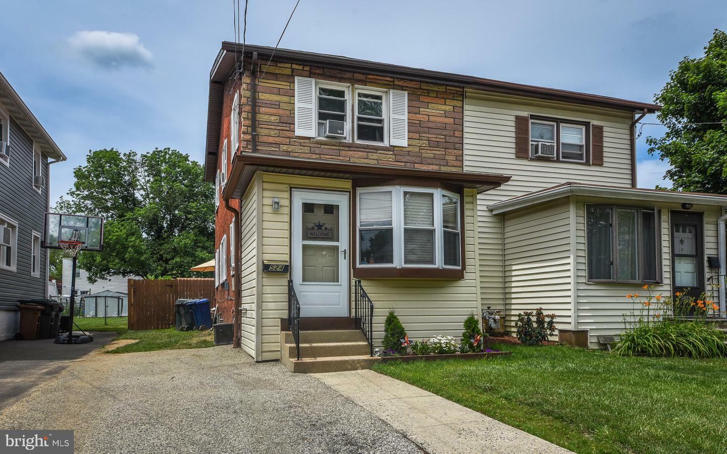 Property Photo:  524 Monroe Avenue  PA 19038 