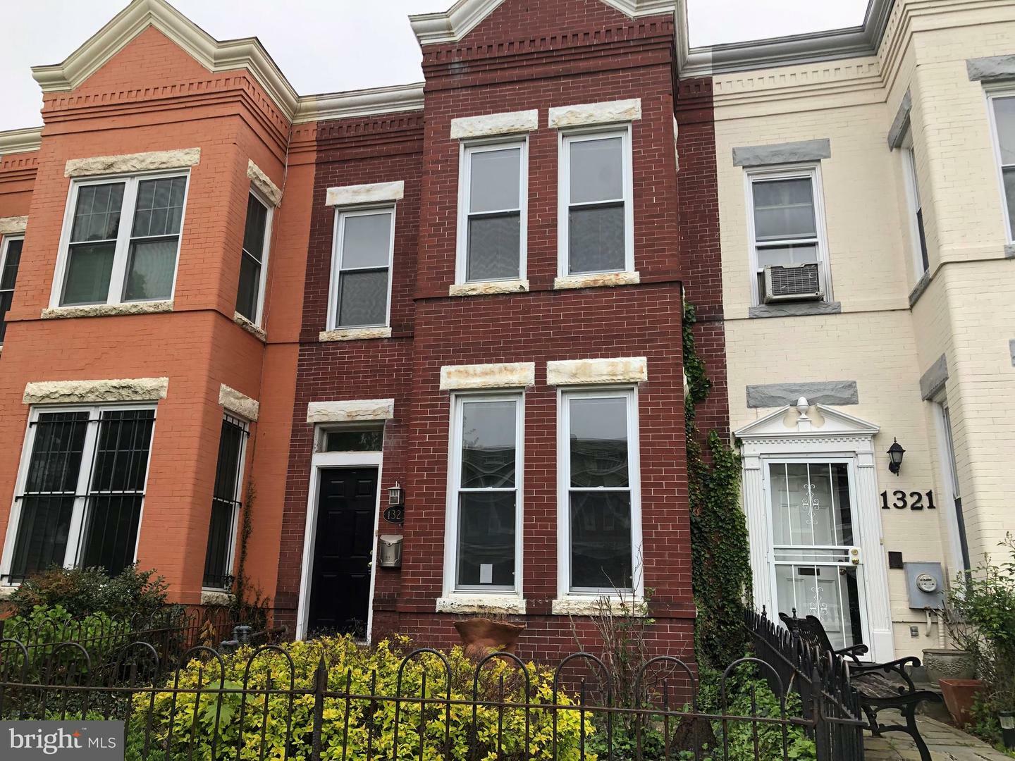 Property Photo:  1323 F Street NE  DC 20002 