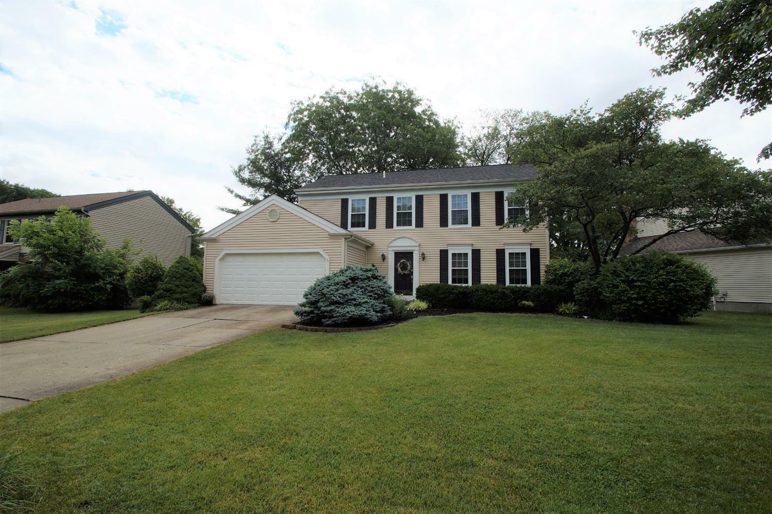 Property Photo:  8928 Farmdale Way  OH 45039 