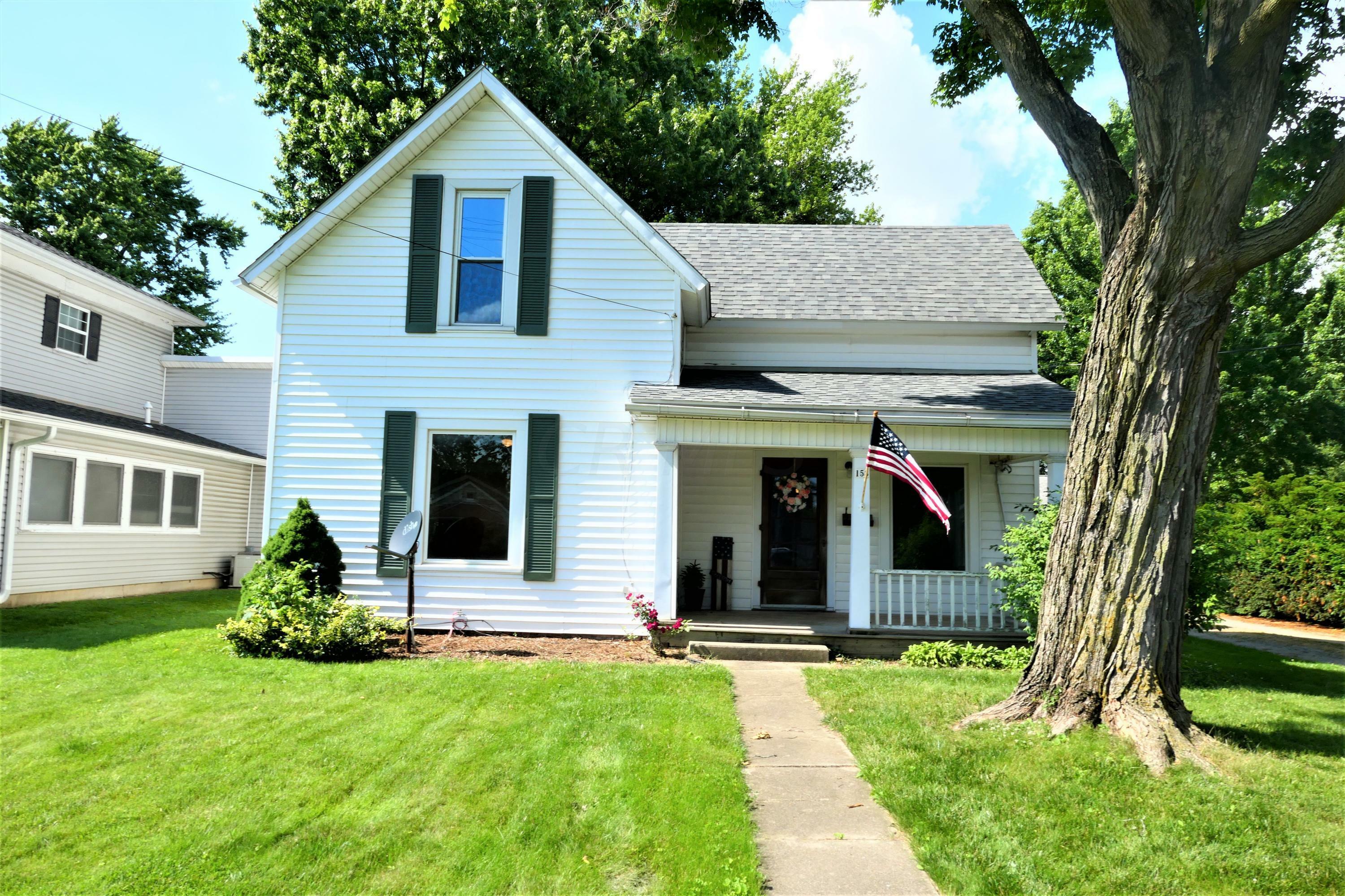 Property Photo:  158 2nd Street  OH 43040 