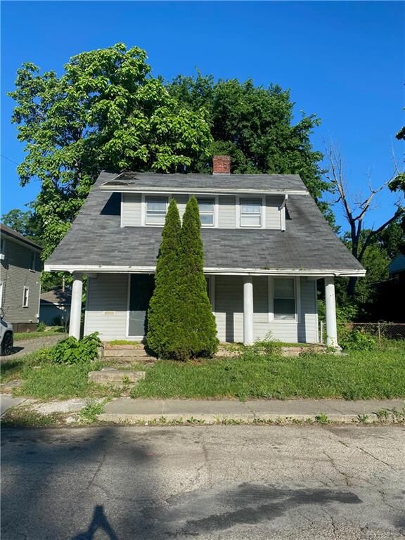 Property Photo: 2137 Ravenwood Avenue OH 45406