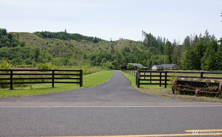 Property Photo: 1245 Bunker Creek Rd WA 98532