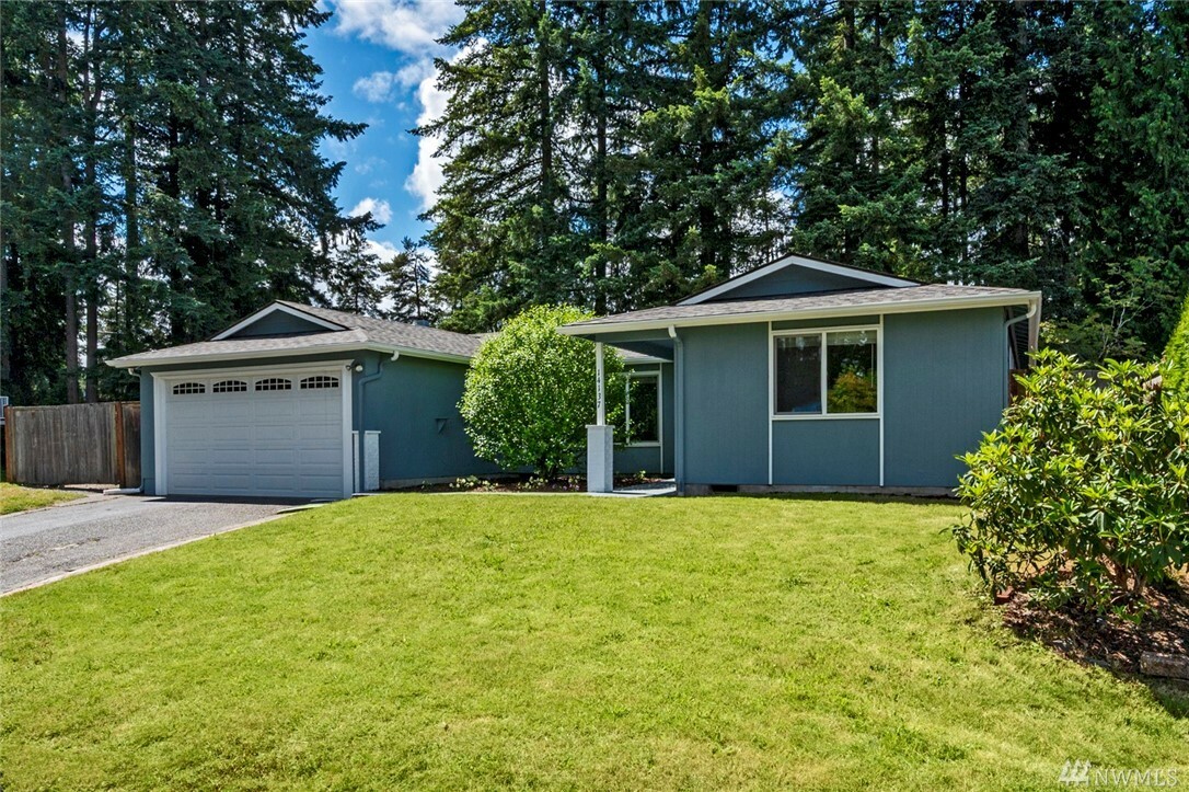 Property Photo: 14137 105th Ave NE WA 98034