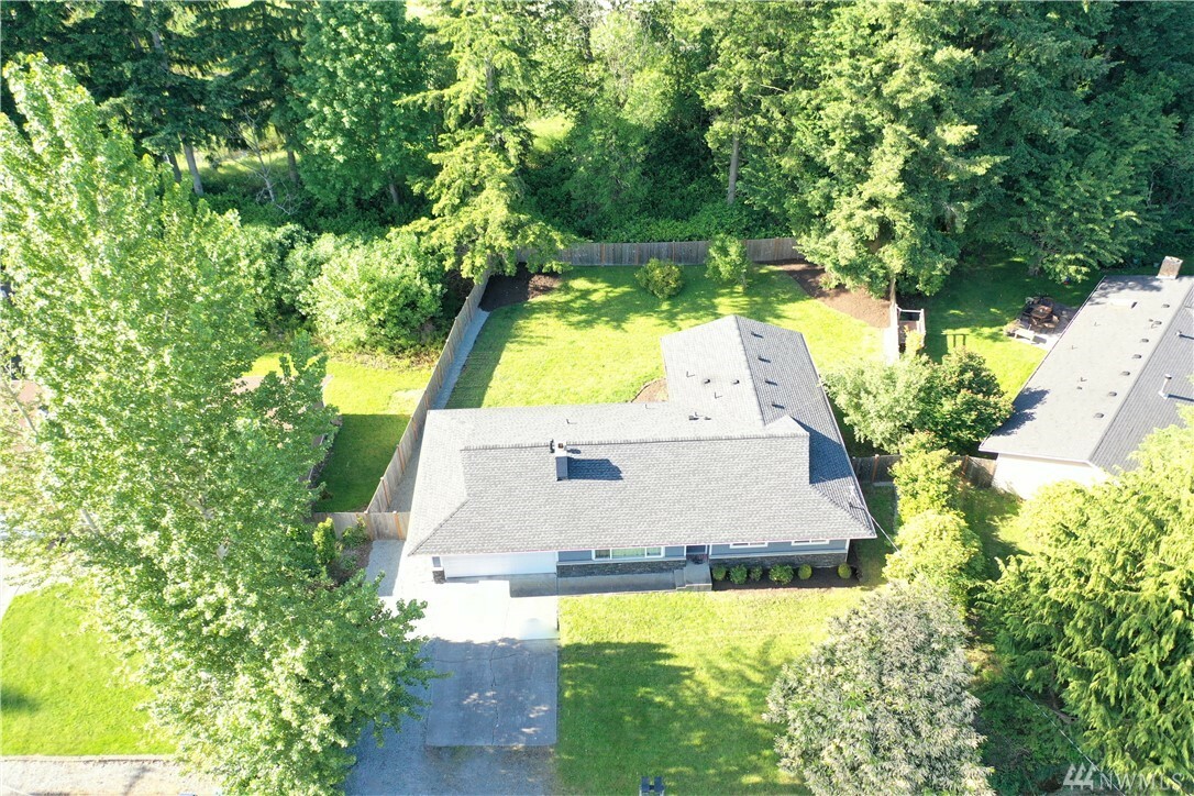 Property Photo:  2609 104th Place SE  WA 98208 