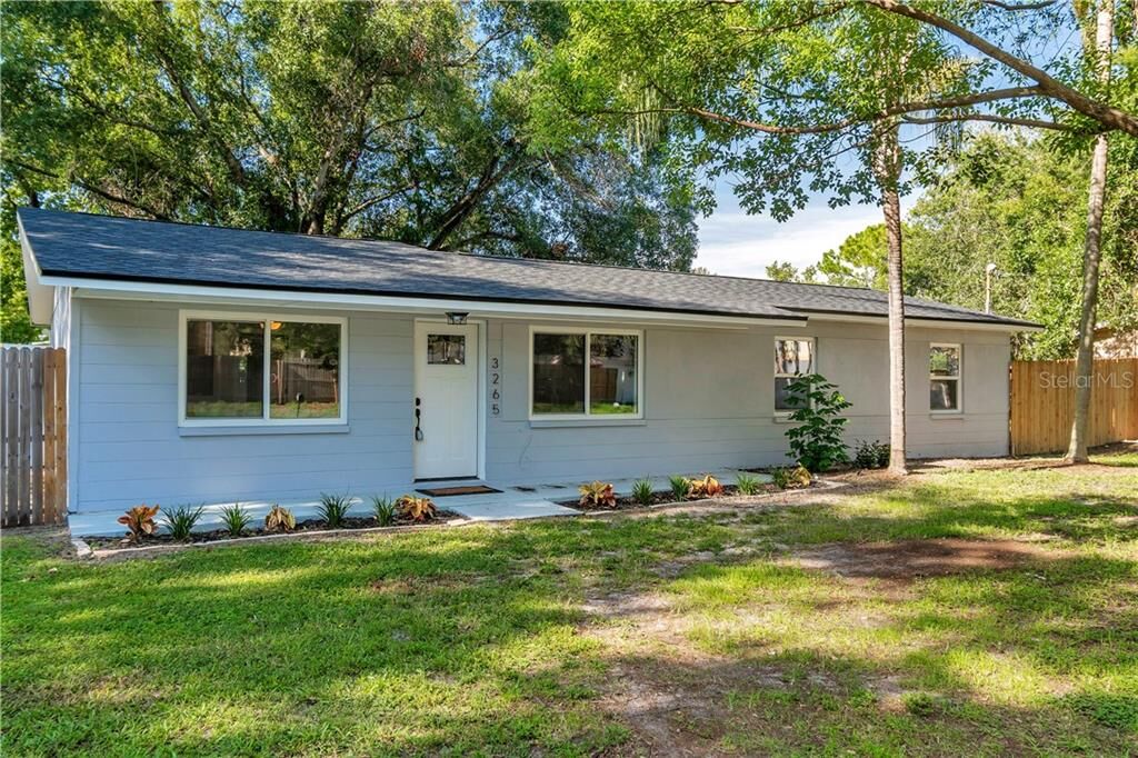 Property Photo: 3265 Laurel Ave FL 33762