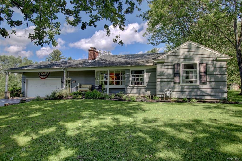 Property Photo: 108 Castle Hill Road NY 14052