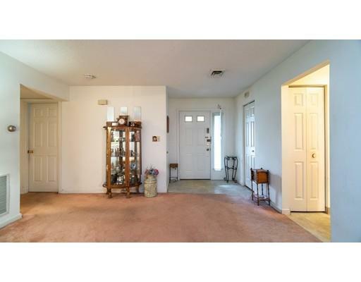 Property Photo: 637 Nassau Dr 637 MA 01129