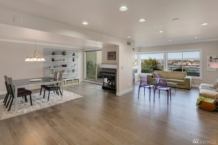 Property Photo:  2400 Aurora Ave N 208  WA 98109 