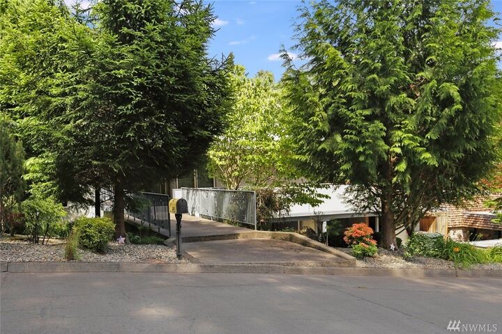 Property Photo:  3544  Fairway Lane  WA 98632 