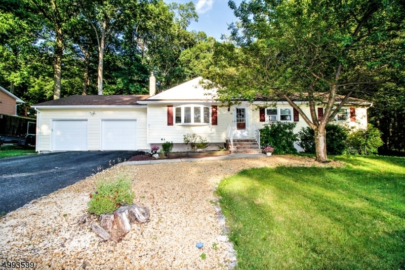 Property Photo:  98 N Maryland Ave  NJ 07849 