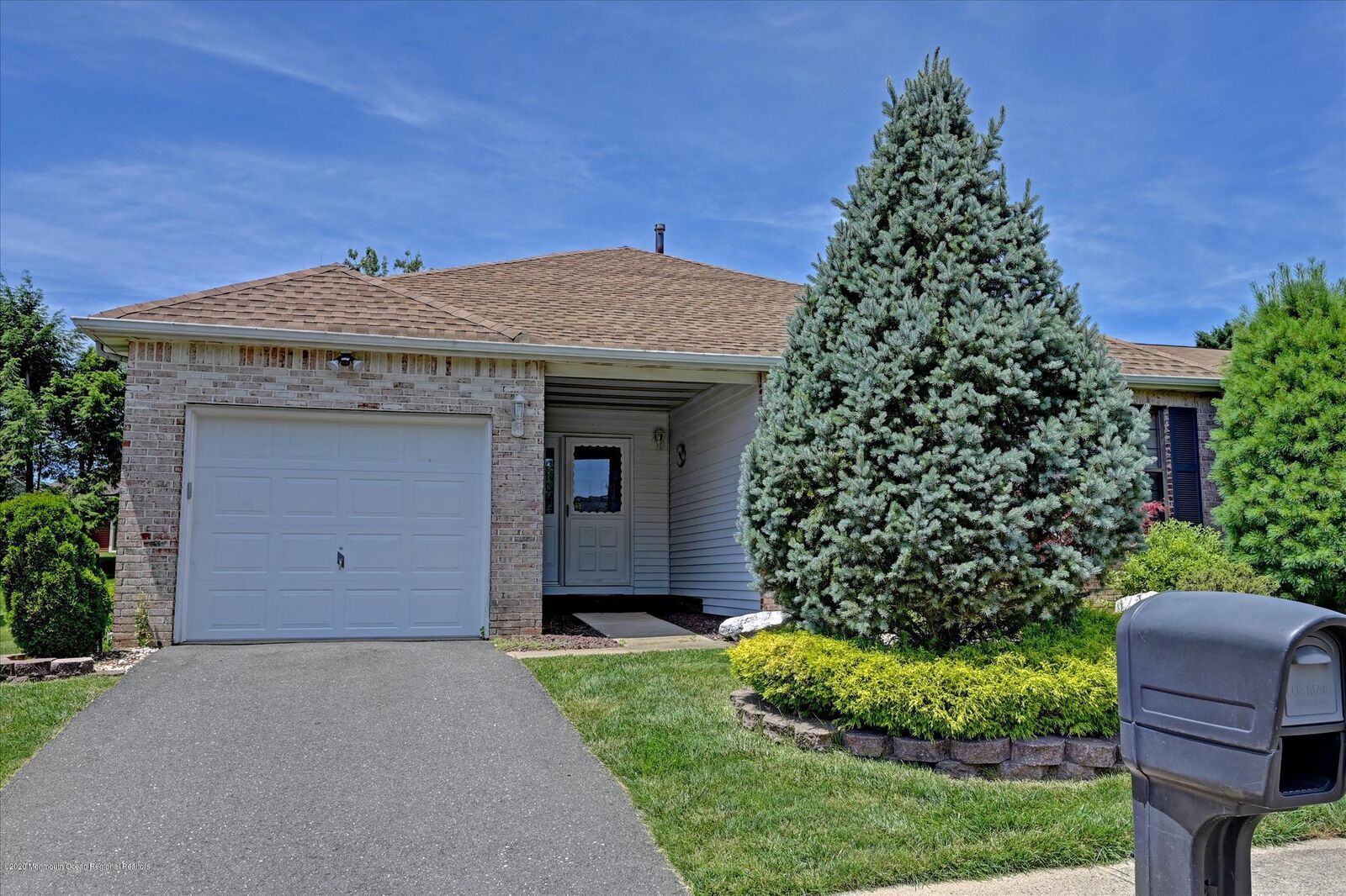 Property Photo:  5 Lesley Drive  NJ 07746 