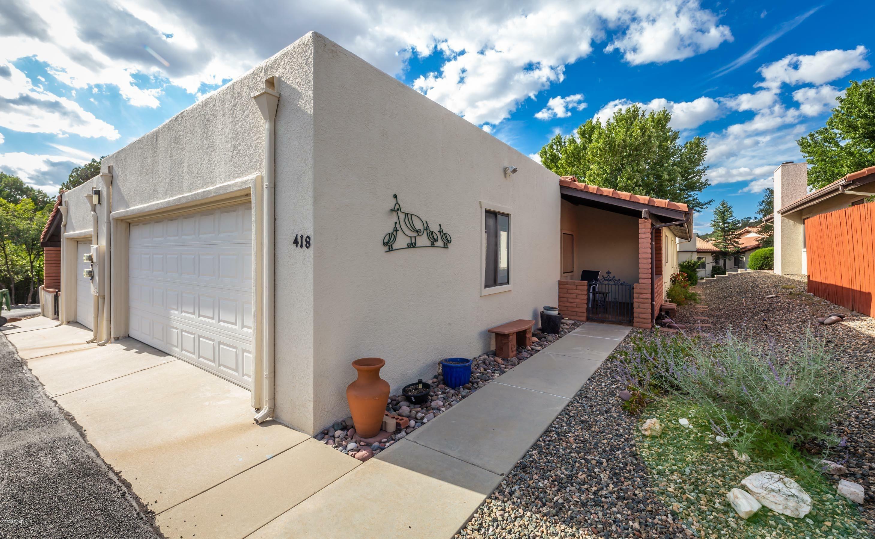 Property Photo:  418 Jimson Way  AZ 86301 