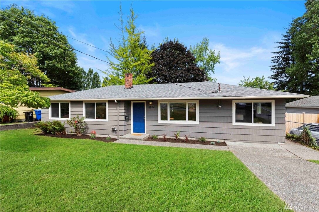Property Photo:  8814  28th Avenue SW  WA 98126 