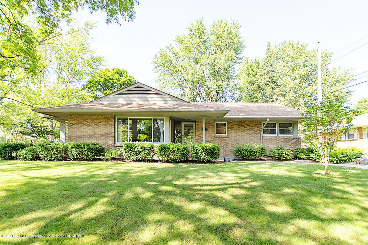 Property Photo:  818 Cowley Avenue  MI 48823 