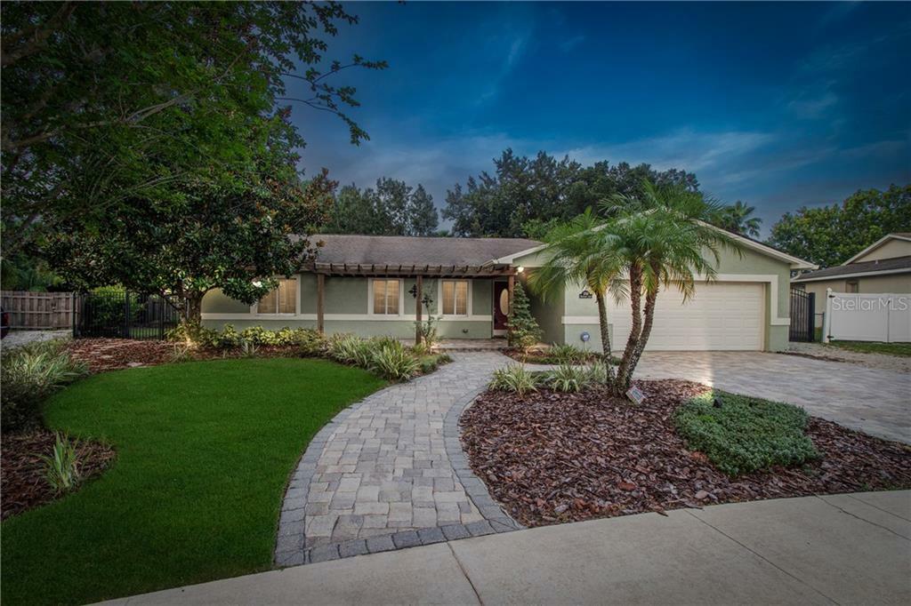 Property Photo: 3710 Hawthorne Lane FL 32792