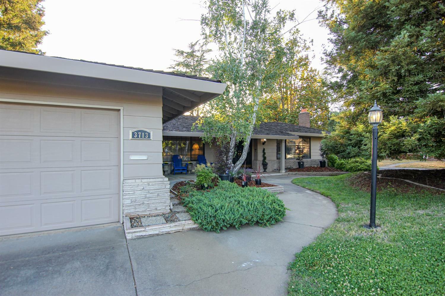 3713 Miradera Street  Sacramento CA 95821 photo