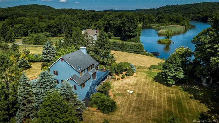 16 Bridge End Farm Lane  Newtown CT 06482 photo