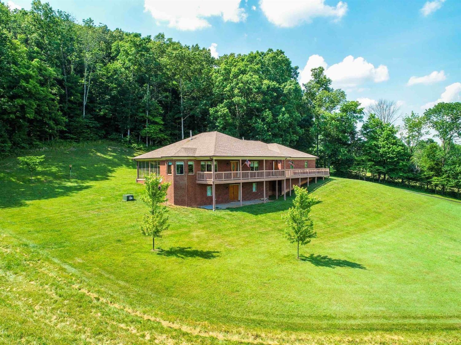 Property Photo:  1640 Clear Branch Road  KY 42539 