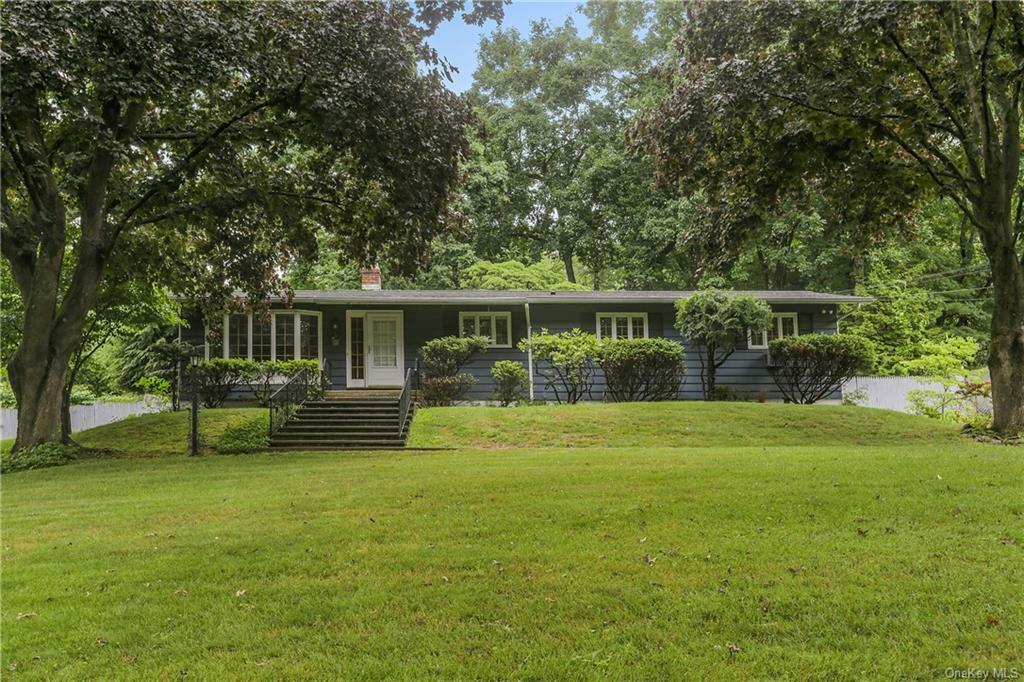 Property Photo:  31 Lakeview Road  NY 10512 