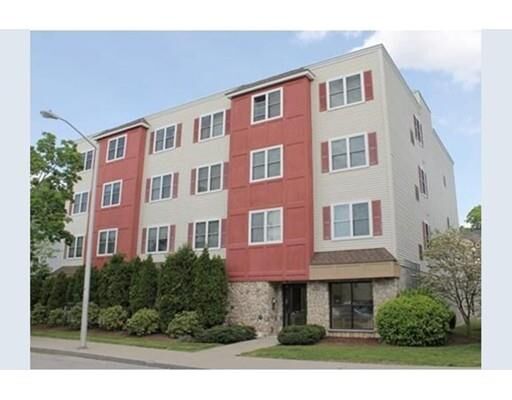 Property Photo: 26 Wachusett St 301 MA 01609