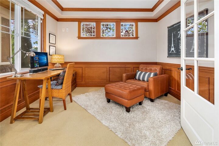Property Photo: 7447 Dogwood Lane SE WA 98065