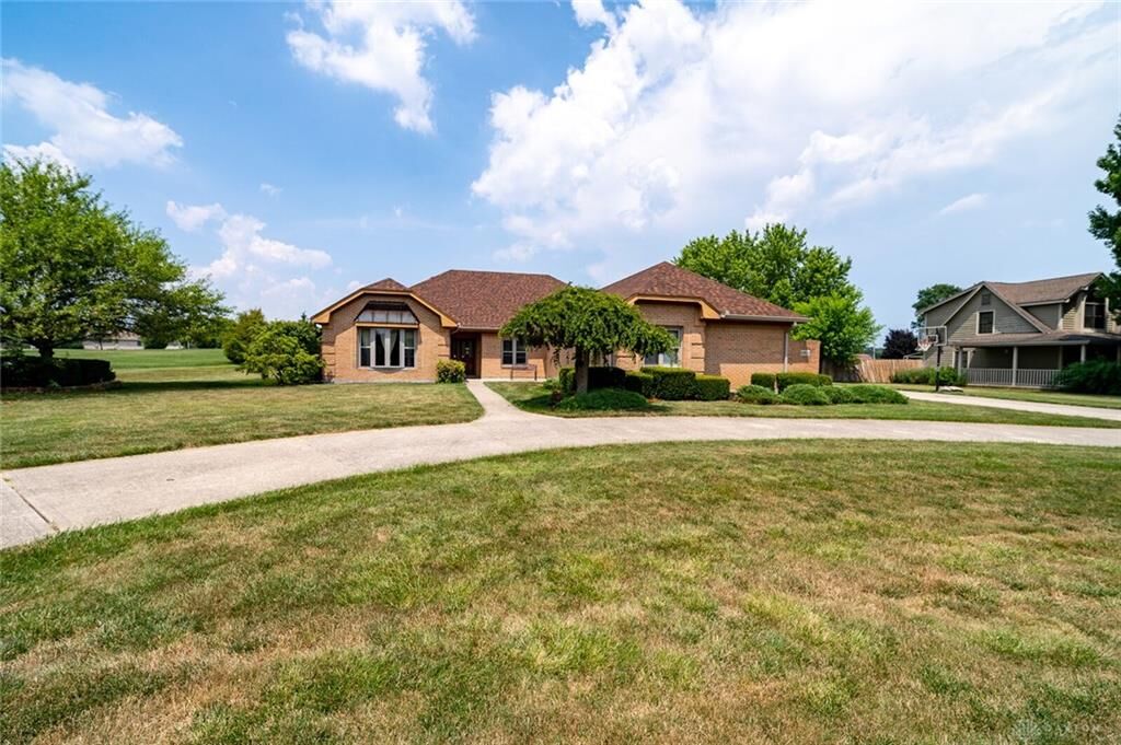 Property Photo: 11612 Zeller Drive OH 45344