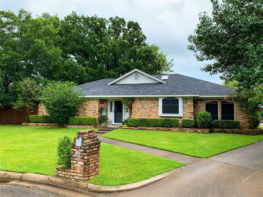 Property Photo:  517 Lincoln Drive  TX 75482 