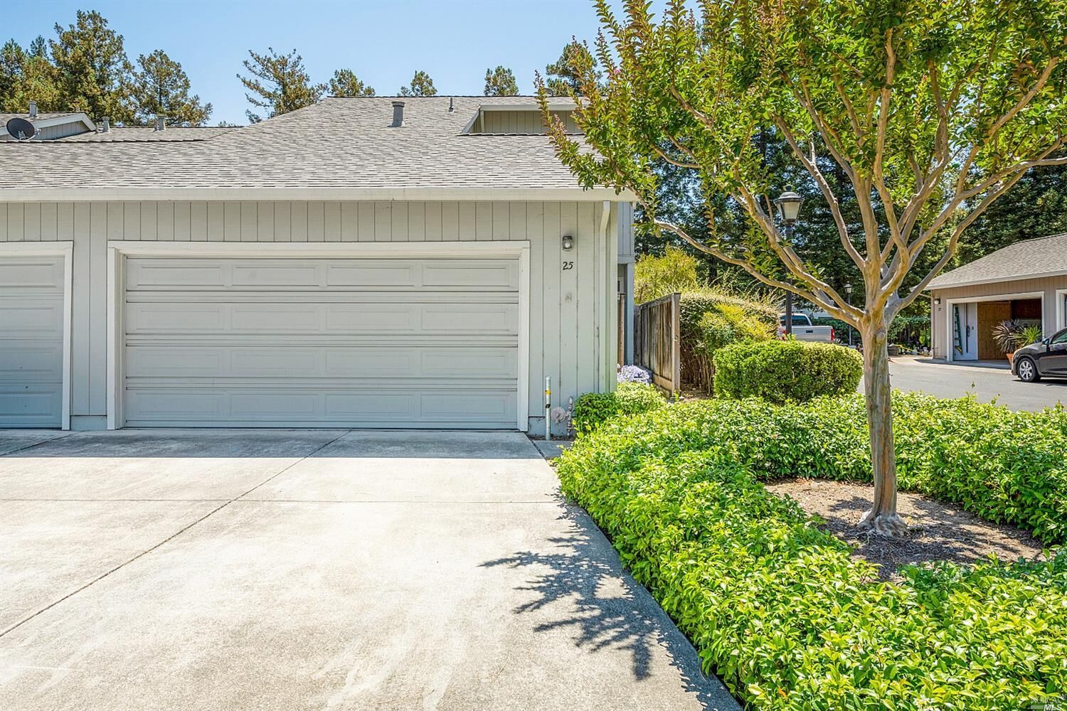 Property Photo: 25 Vanessa Court CA 94558