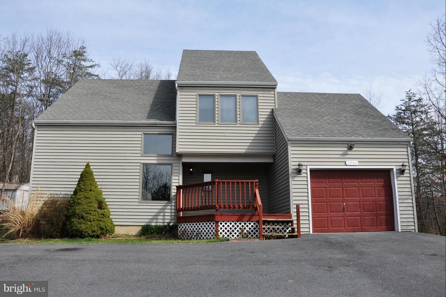 Property Photo: 1246 Lakeview Drive VA 22625