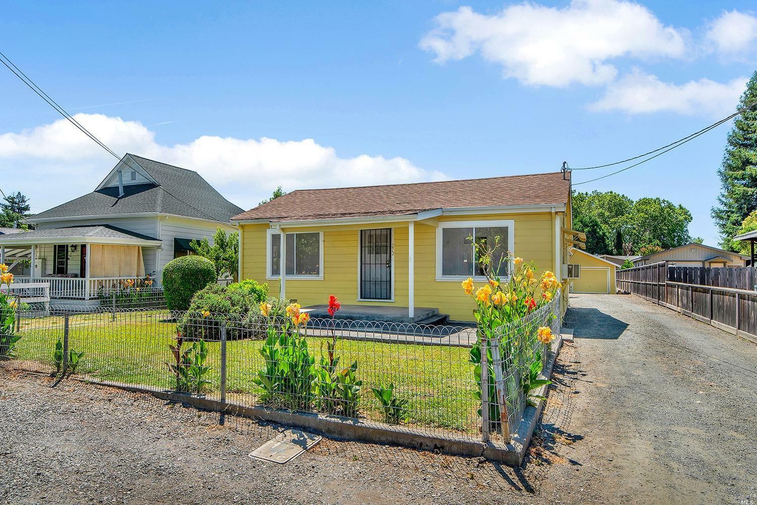 Property Photo:  272 West Matheson Street  CA 95448 