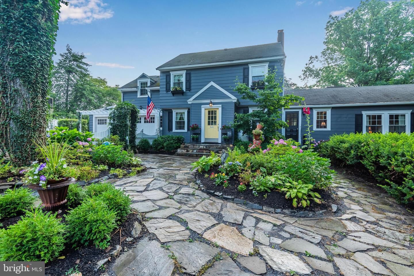 Property Photo: 909 Altavista Avenue PA 17111