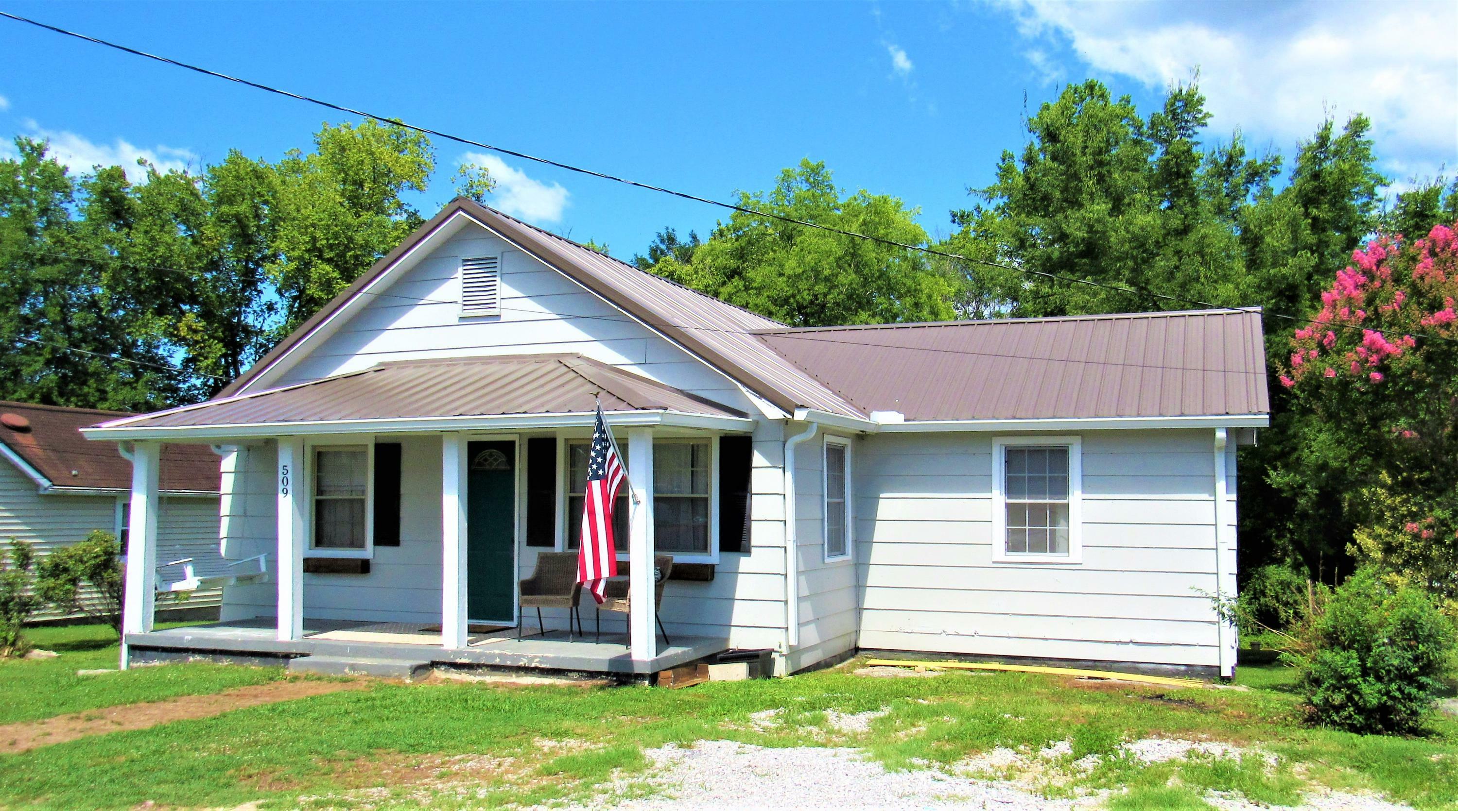 Property Photo:  509 Highland St  TN 37763 