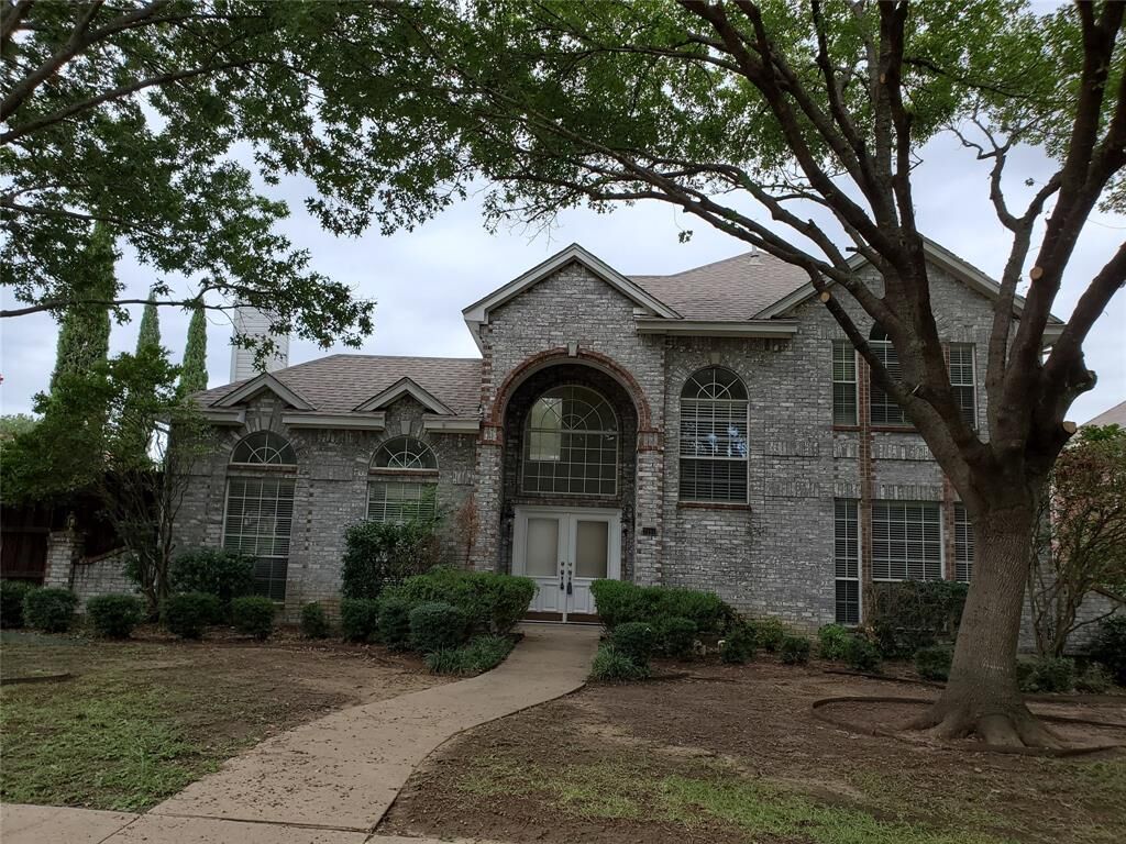 Property Photo:  7101 Royal Crest Lane  TX 75025 
