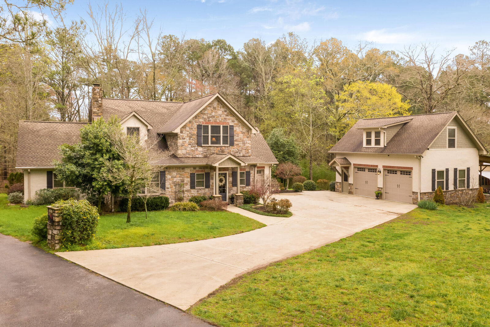 Property Photo: 5803 Tallant Road TN 37363