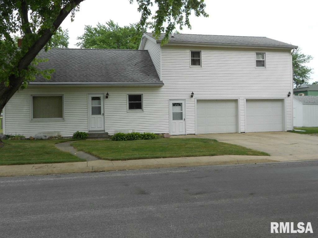 Property Photo: 212 N Green IL 61561