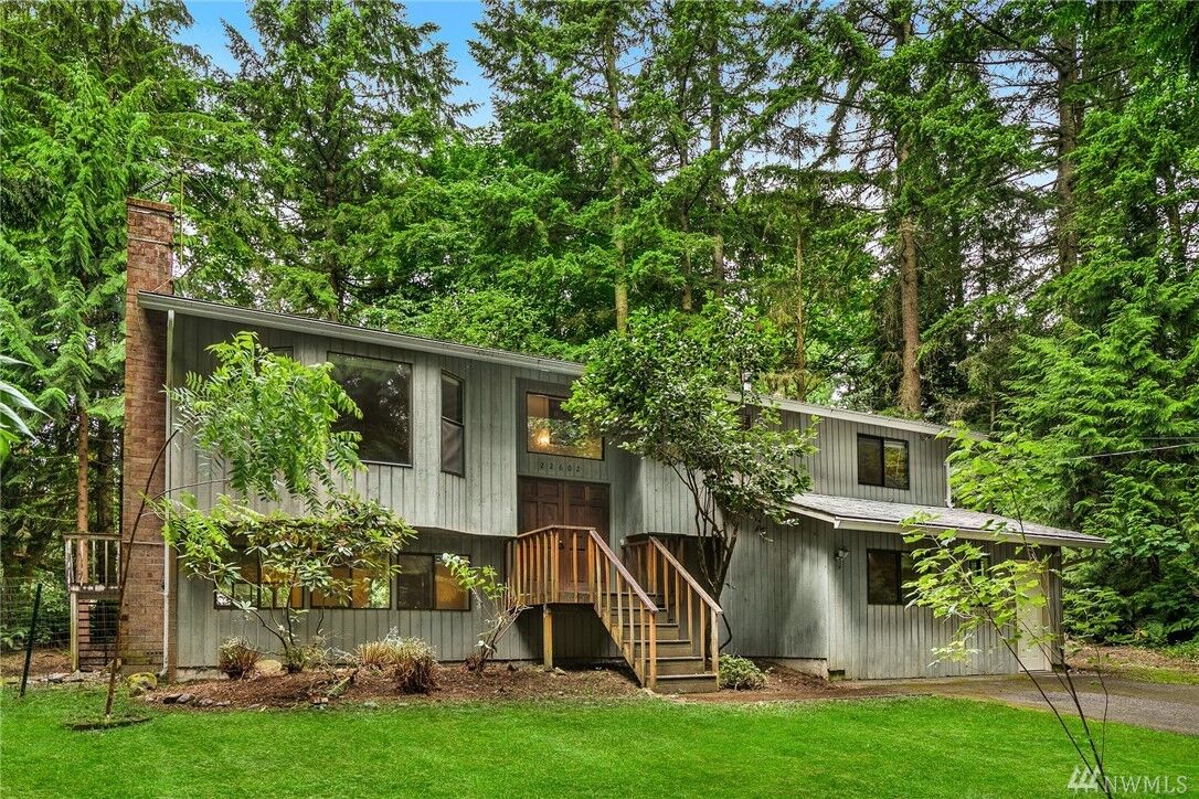 Property Photo: 22602 53rd Avenue SE WA 98021