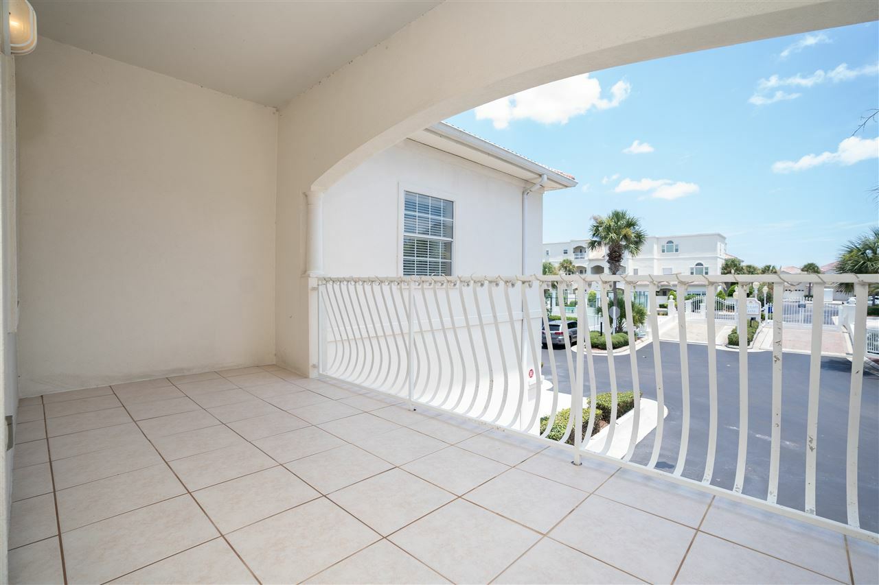 Property Photo:  405 Montego Bay Ct  FL 32080 