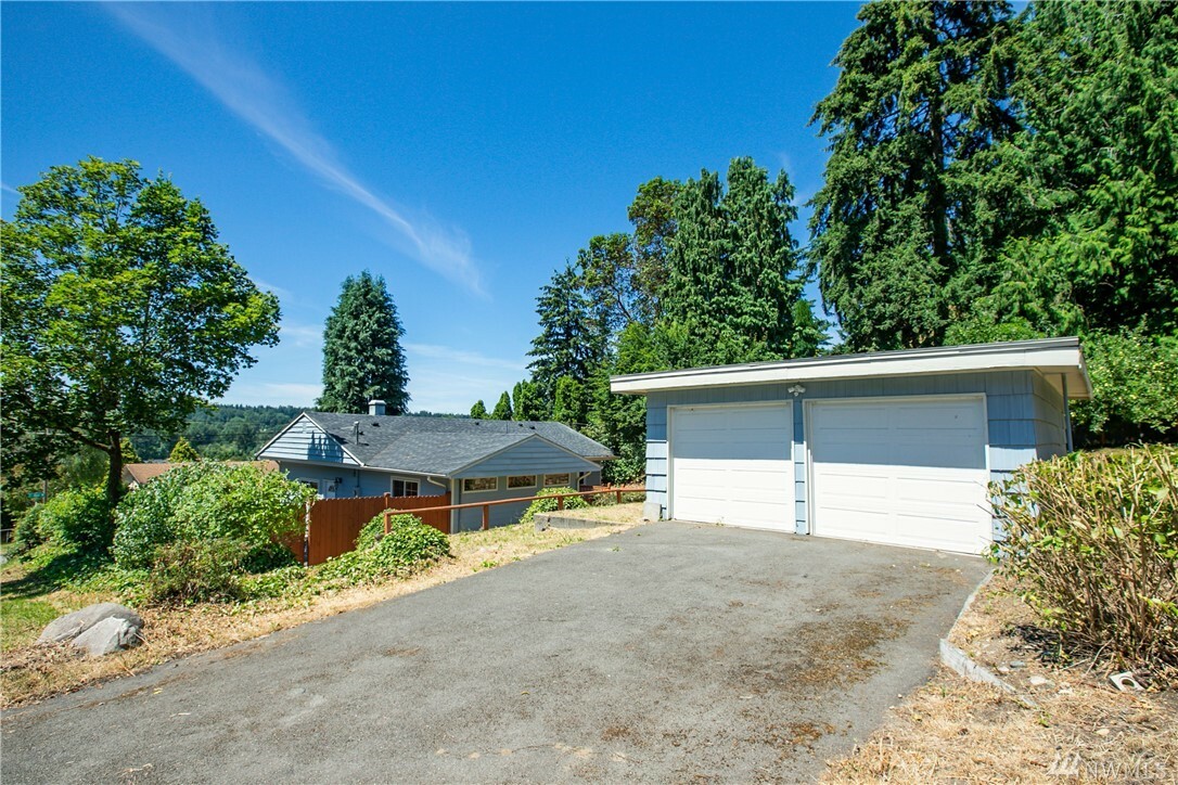 Property Photo: 23925 7th Ave W WA 98021