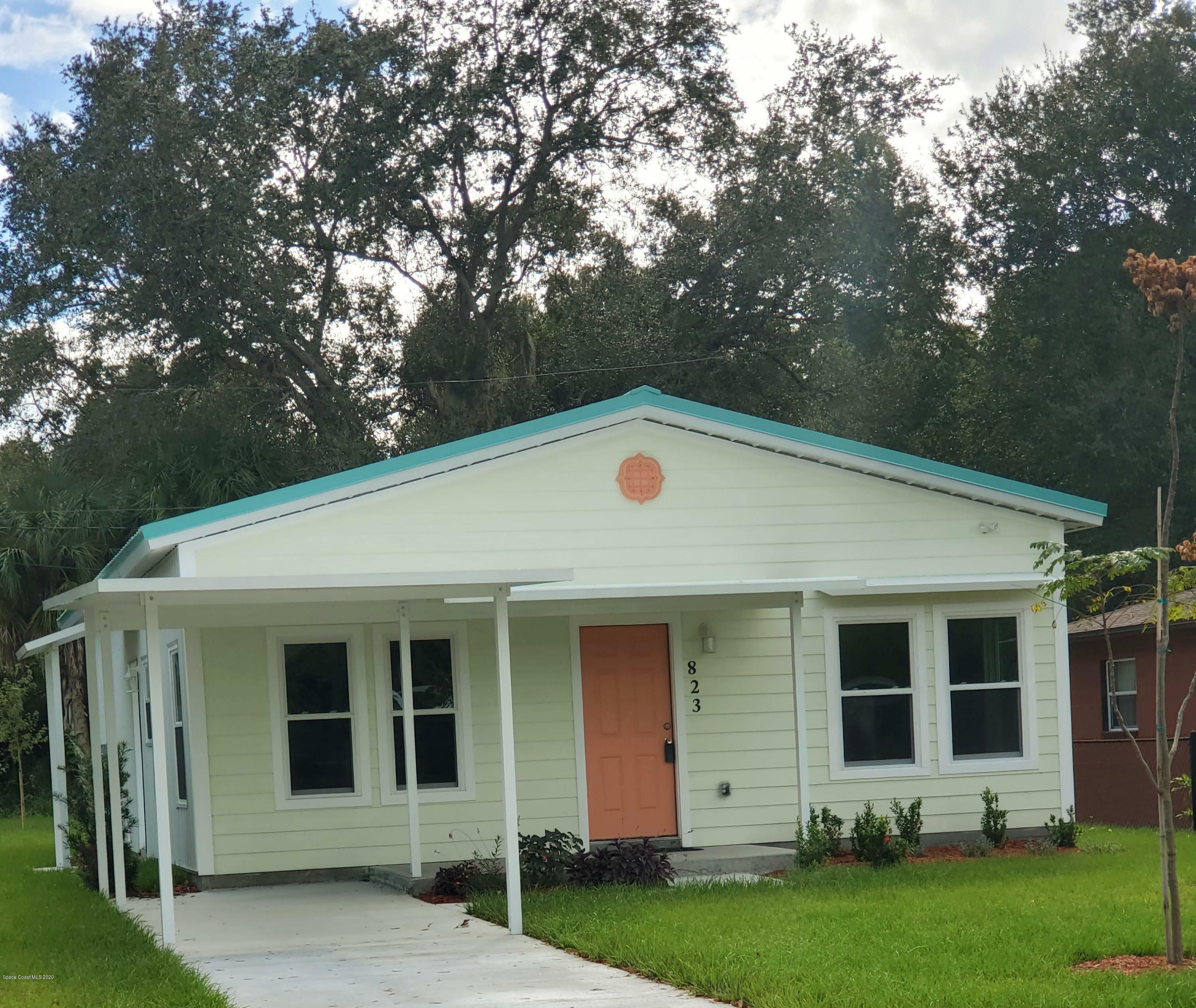 Property Photo:  823 Ferndale Avenue  FL 32955 