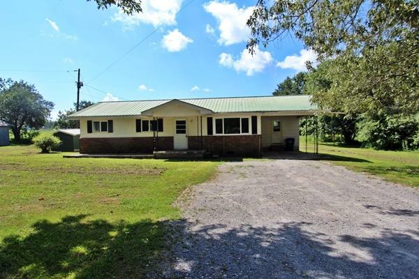 Property Photo: 3006 County Road 169 AL 35979