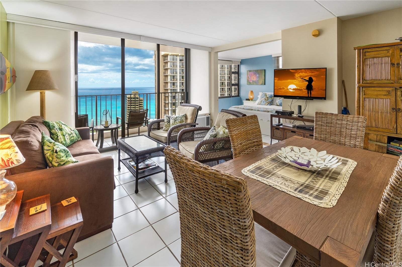 Property Photo:  201 Ohua Avenue 3302  HI 96815 