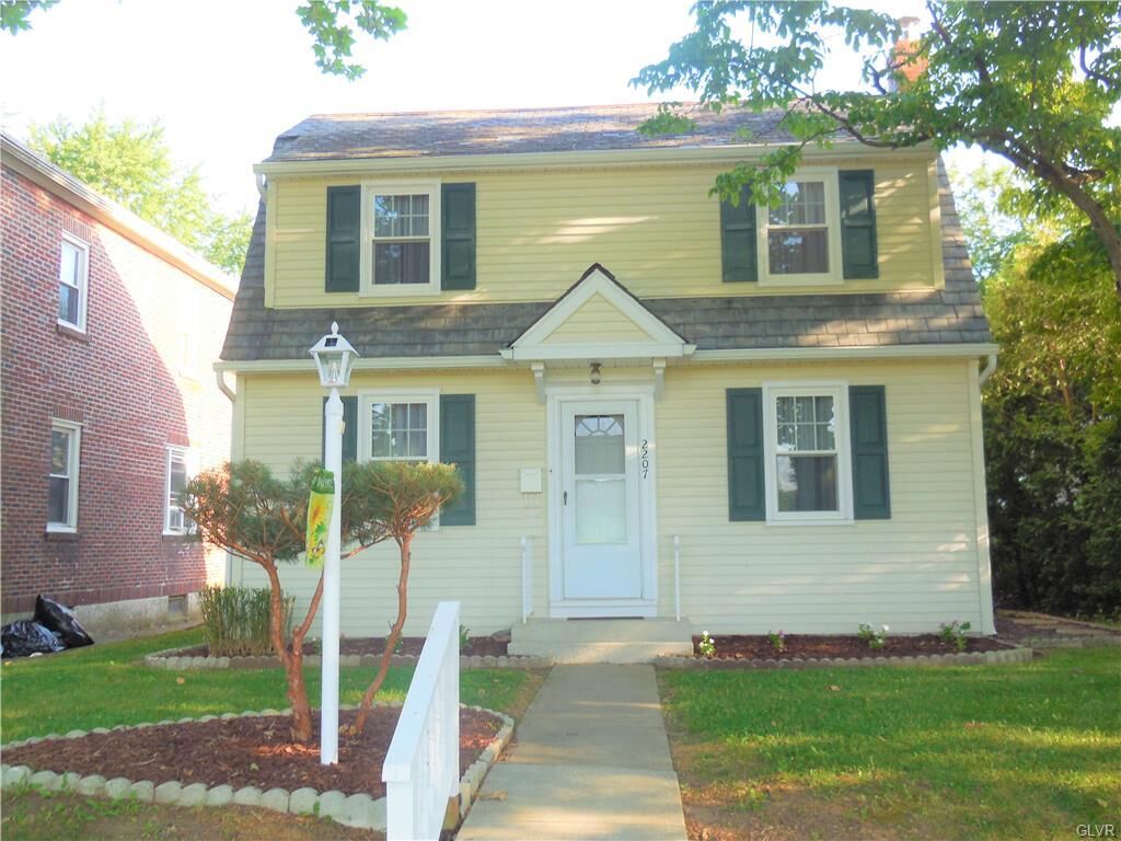 Property Photo: 2207 Washington Street PA 18104