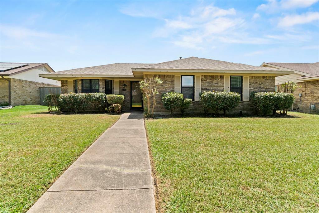 Property Photo:  507 Stoneybrook Drive  TX 75098 