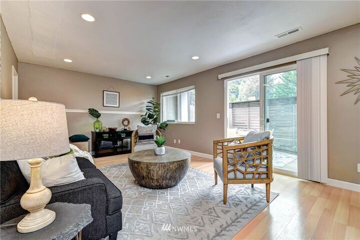 Property Photo:  9523 NE 180th Street A101  WA 98011 