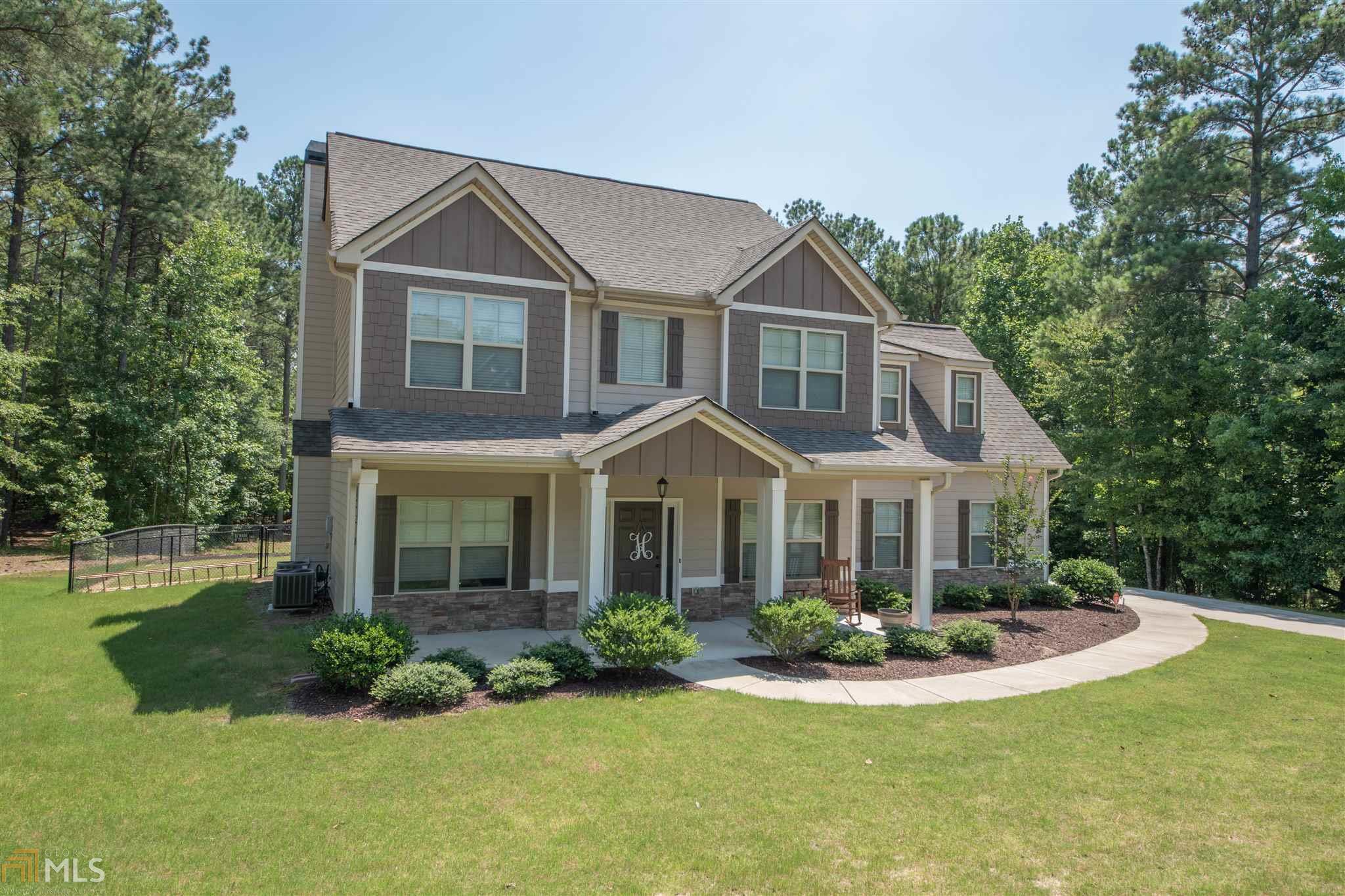 Property Photo: 102 Bantry Park Dr GA 30263