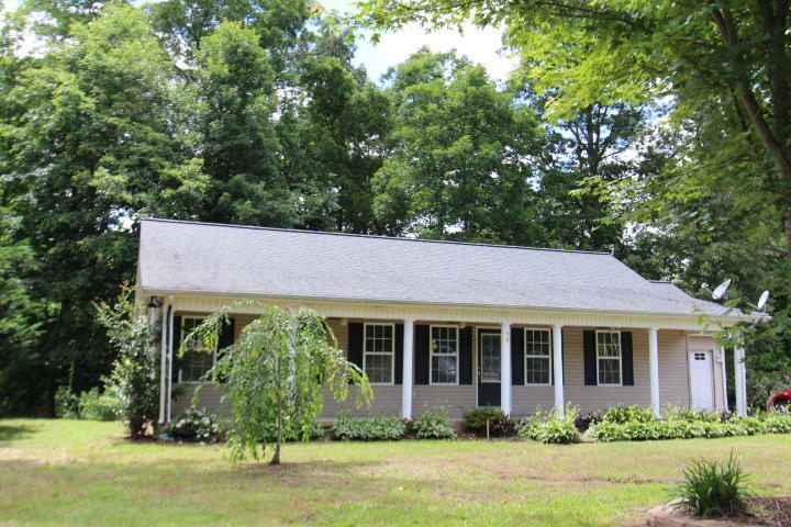 Property Photo:  37 Oak Avenue  AL 35986 