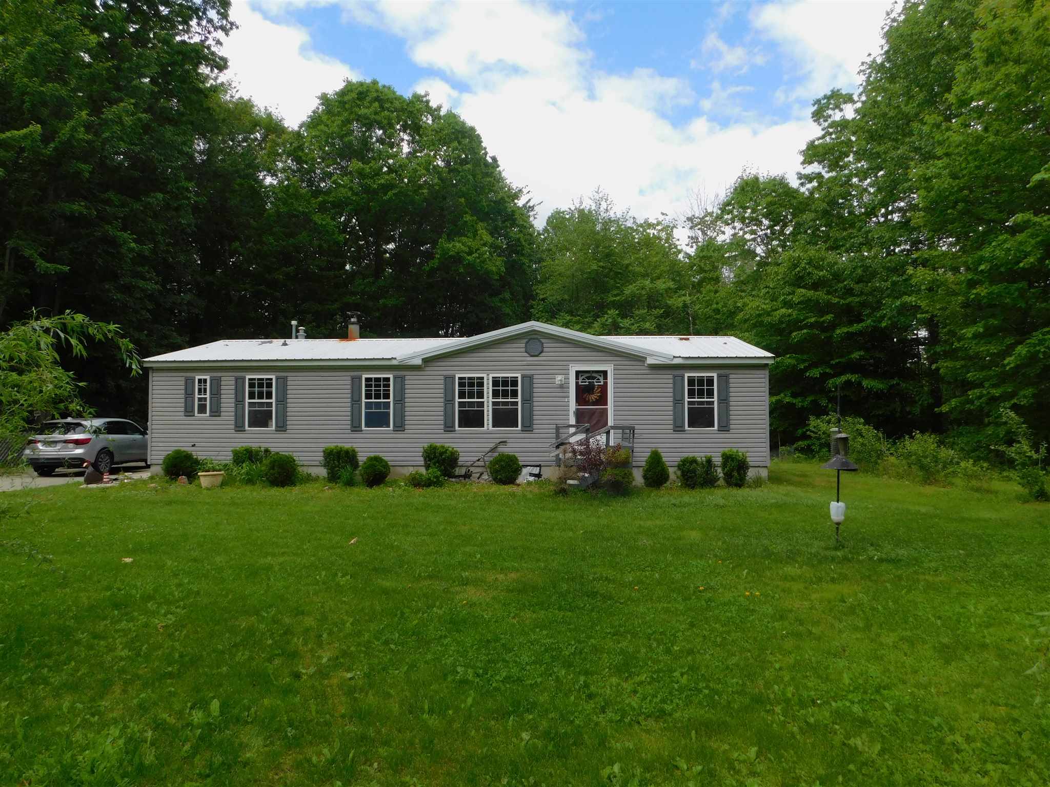 Property Photo:  1453 Upper City Road  NH 03263 