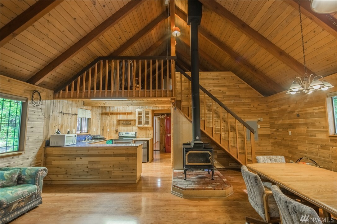 Property Photo:  4081 Kachess Lake Rd  WA 98925 