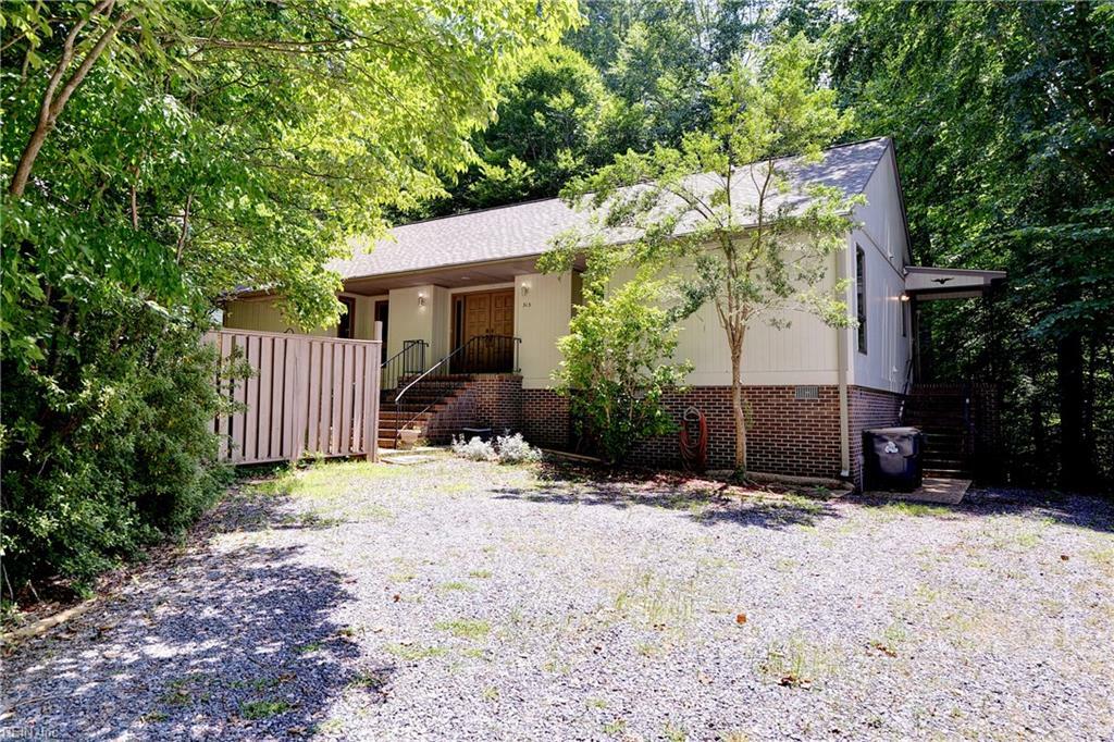 Property Photo:  313 Royal Grant Drive  VA 23185 