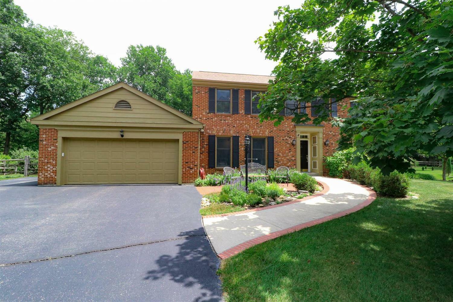 Property Photo:  10606 Deercreek Ln  OH 45249 